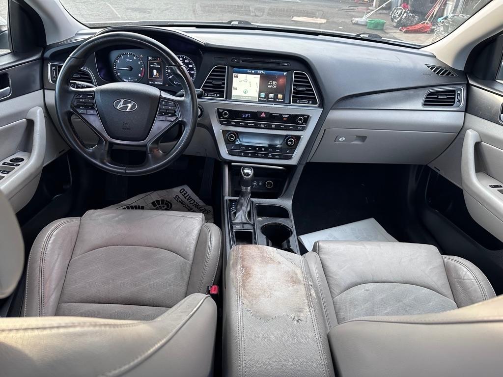 Hyundai Sonata 4dr Sdn 2.4L Sport PZEV 2015