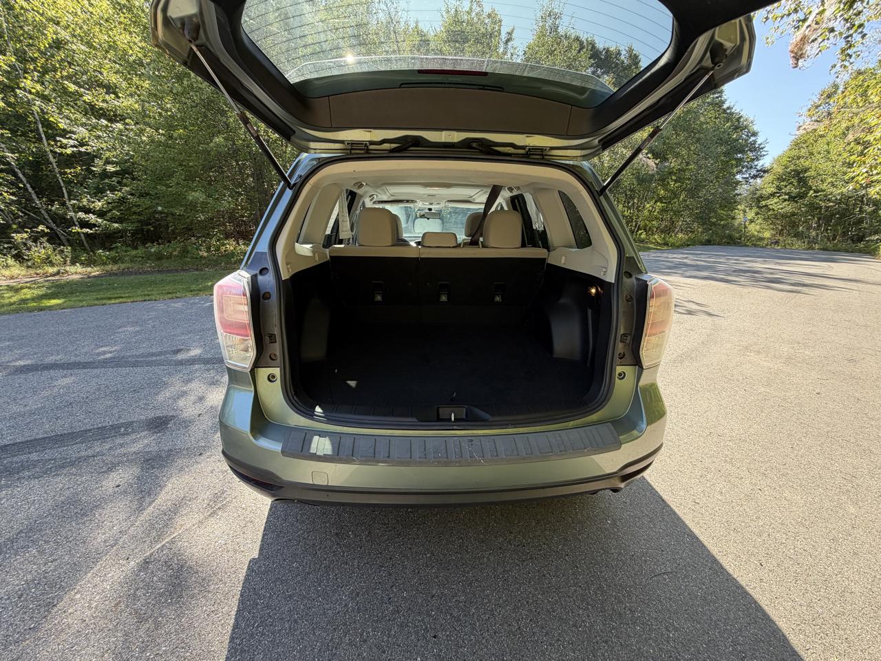 Subaru Forester 2.5i Premium PZEV CVT 2017