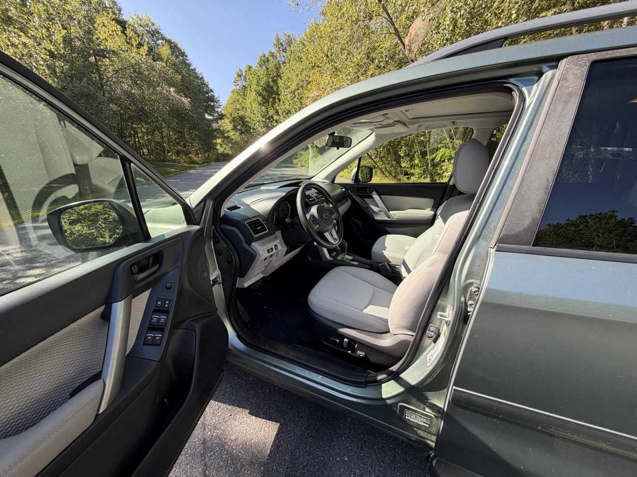 Subaru Forester 2.5i Premium PZEV CVT 2017