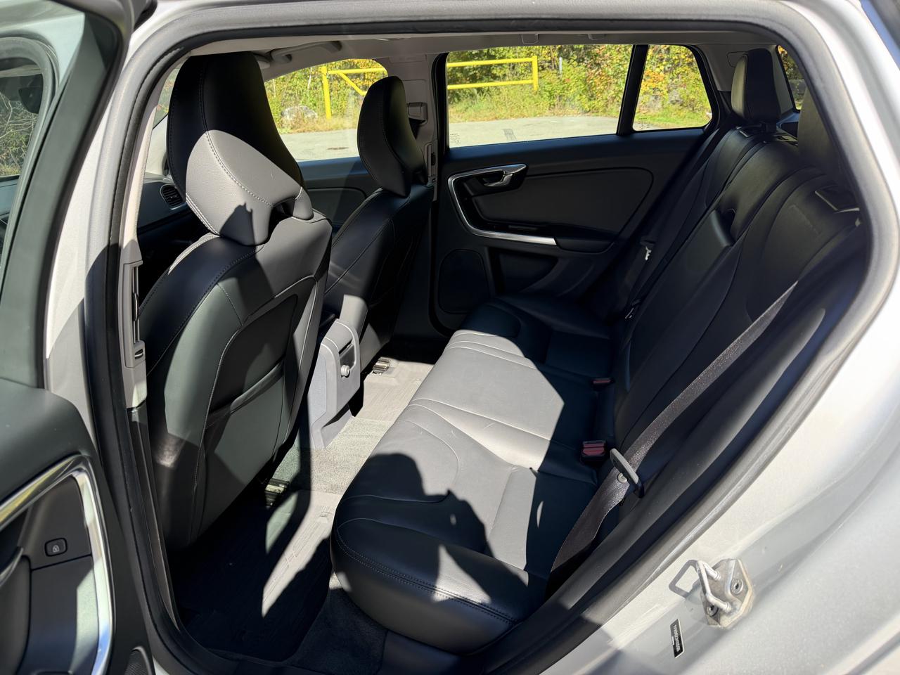 Volvo V60 T5 Premier FWD 2017