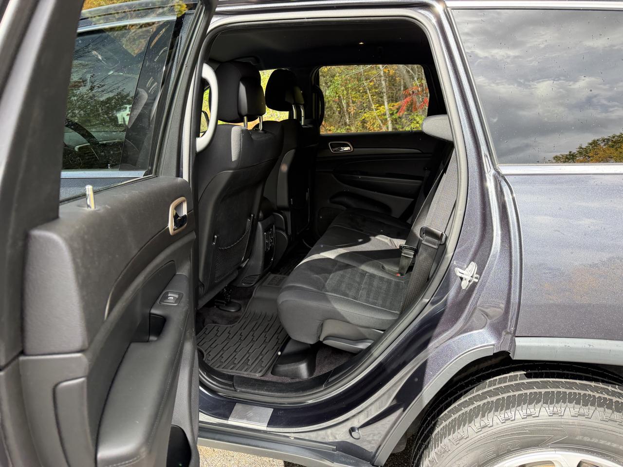 Jeep Grand Cherokee Laredo 4WD 2016