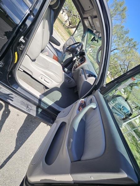 Toyota Sequoia Limited 2WD 2006