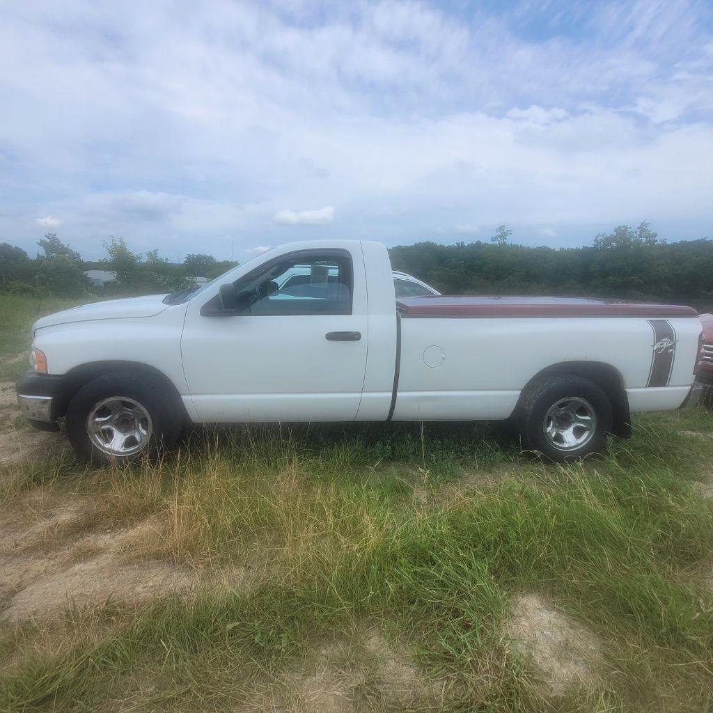 Dodge Ram 1500 ST 2WD 2004