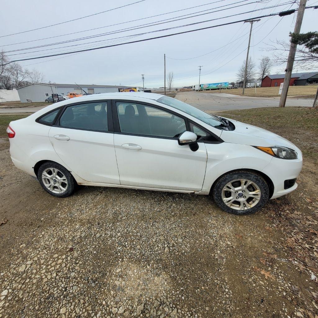 Ford Fiesta SE Sedan 2015