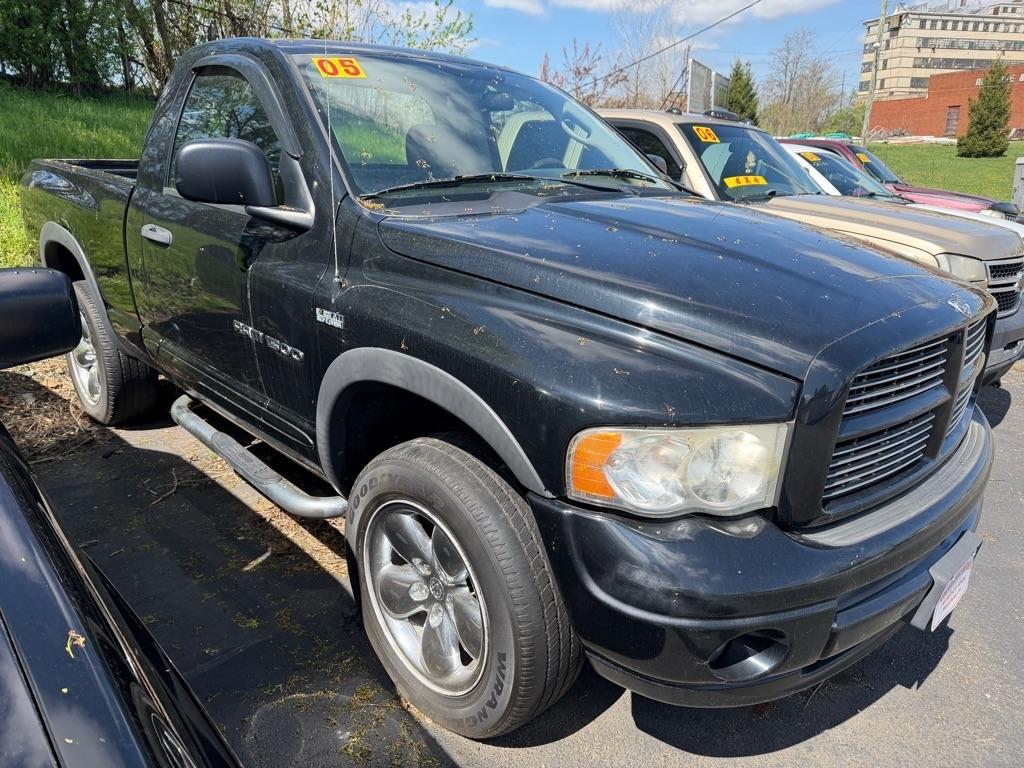 Dodge Ram 1500 ST Long Bed 4WD 2005