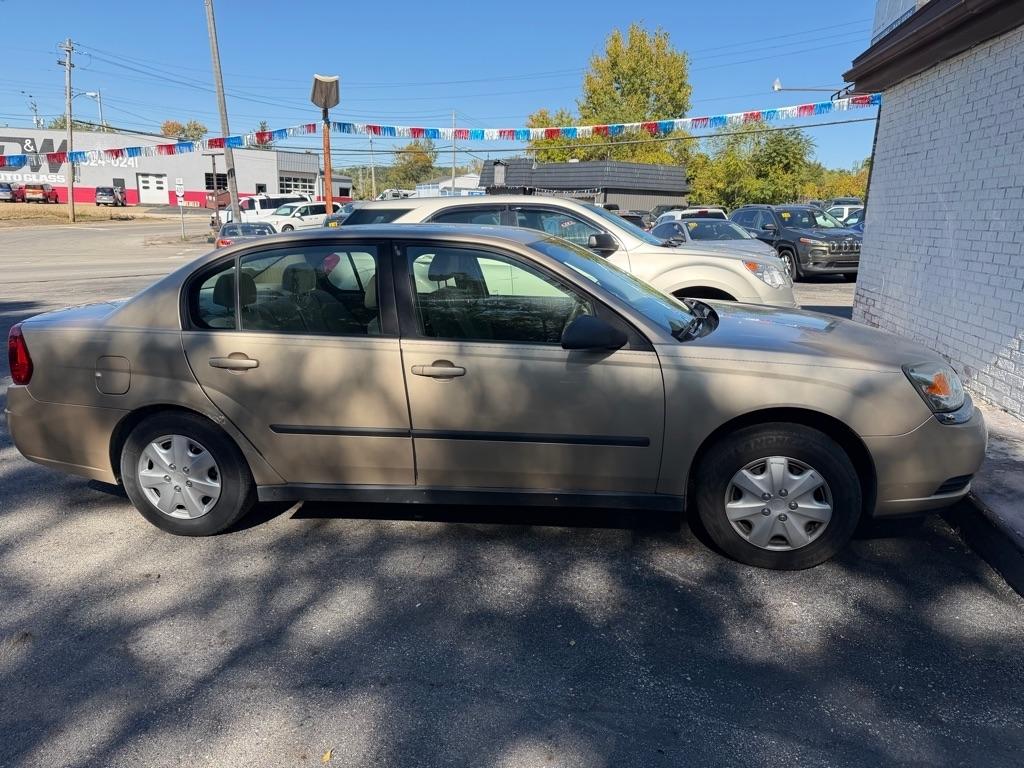 Chevrolet Malibu Base 2005