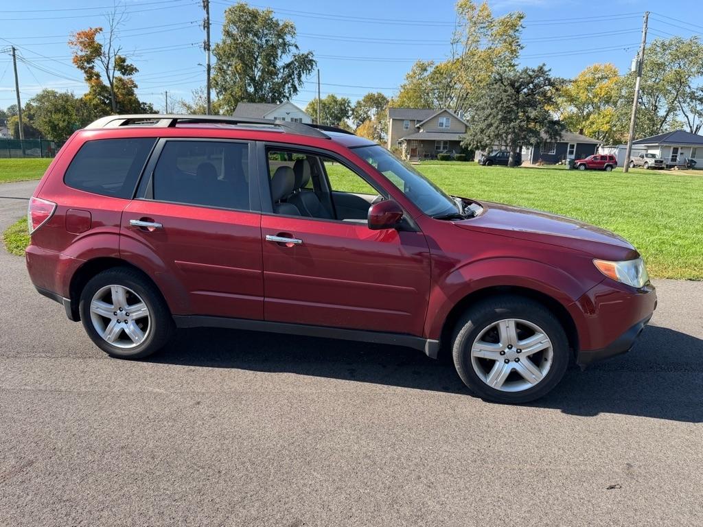 Subaru Forester 2.5X Limited 2010