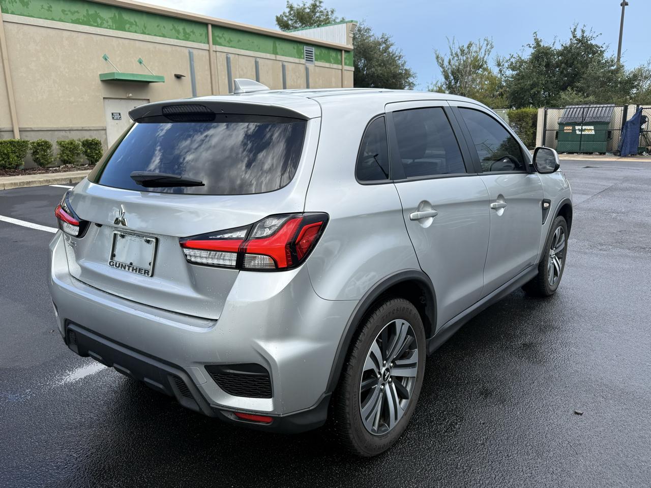 Mitsubishi Outlander Sport 2.0 ES CVT 2022