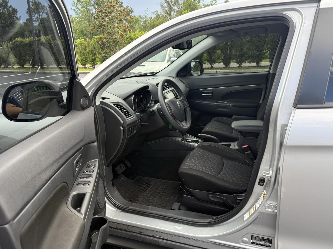Mitsubishi Outlander Sport 2.0 ES CVT 2022