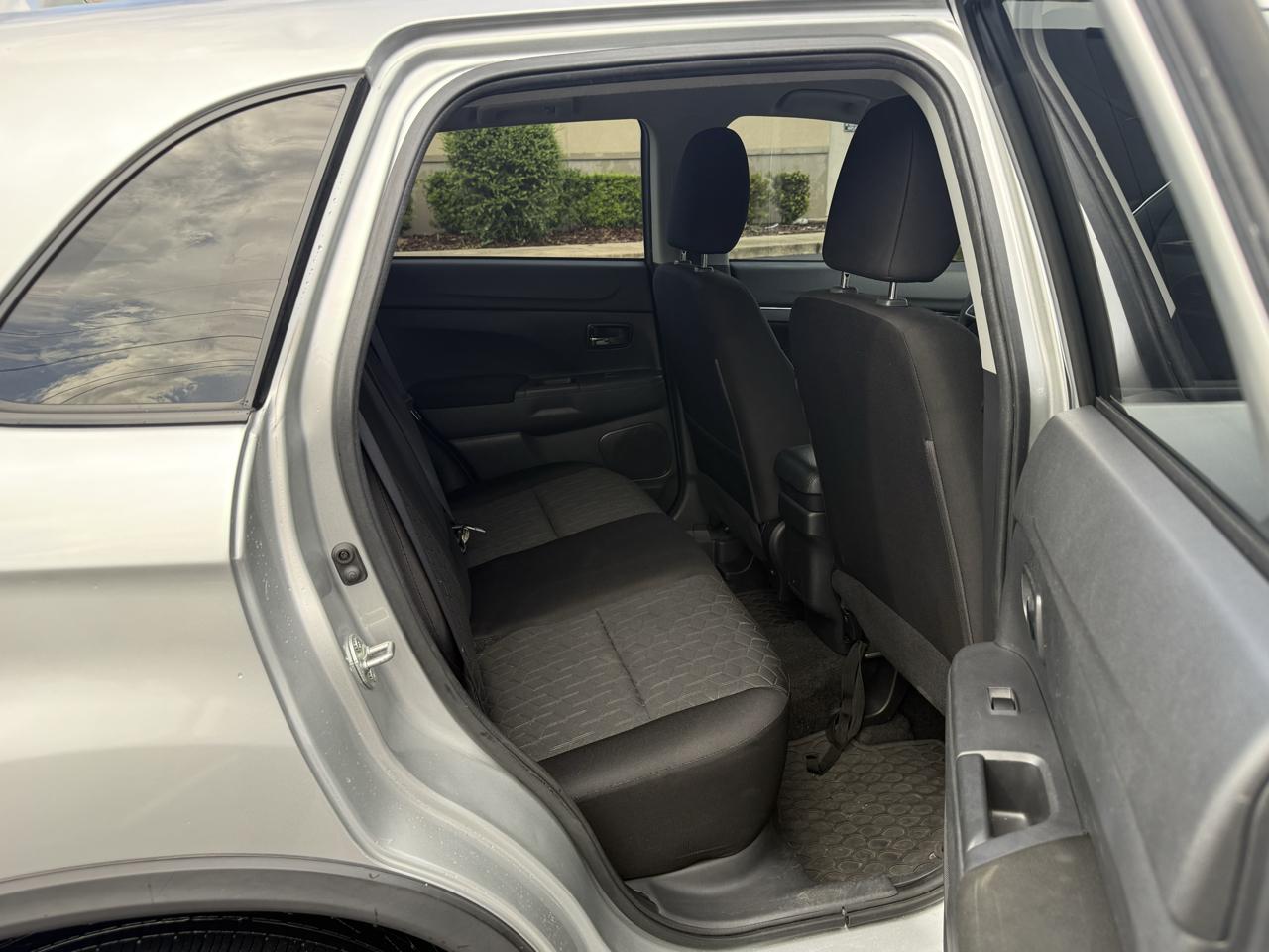 Mitsubishi Outlander Sport 2.0 ES CVT 2022