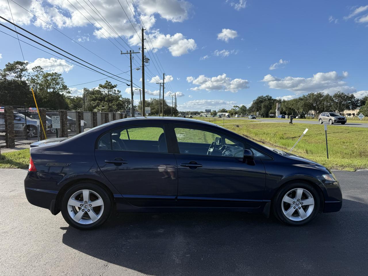 Honda Civic LX-S Sedan 5-Speed AT 2010