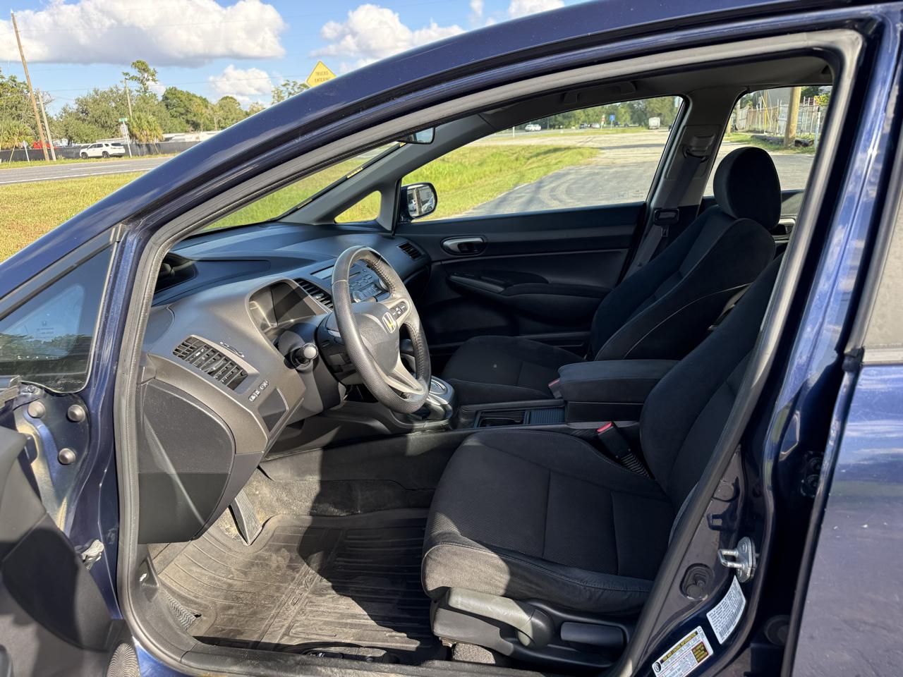 Honda Civic LX-S Sedan 5-Speed AT 2010