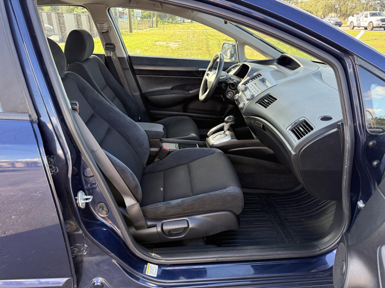 Honda Civic LX-S Sedan 5-Speed AT 2010