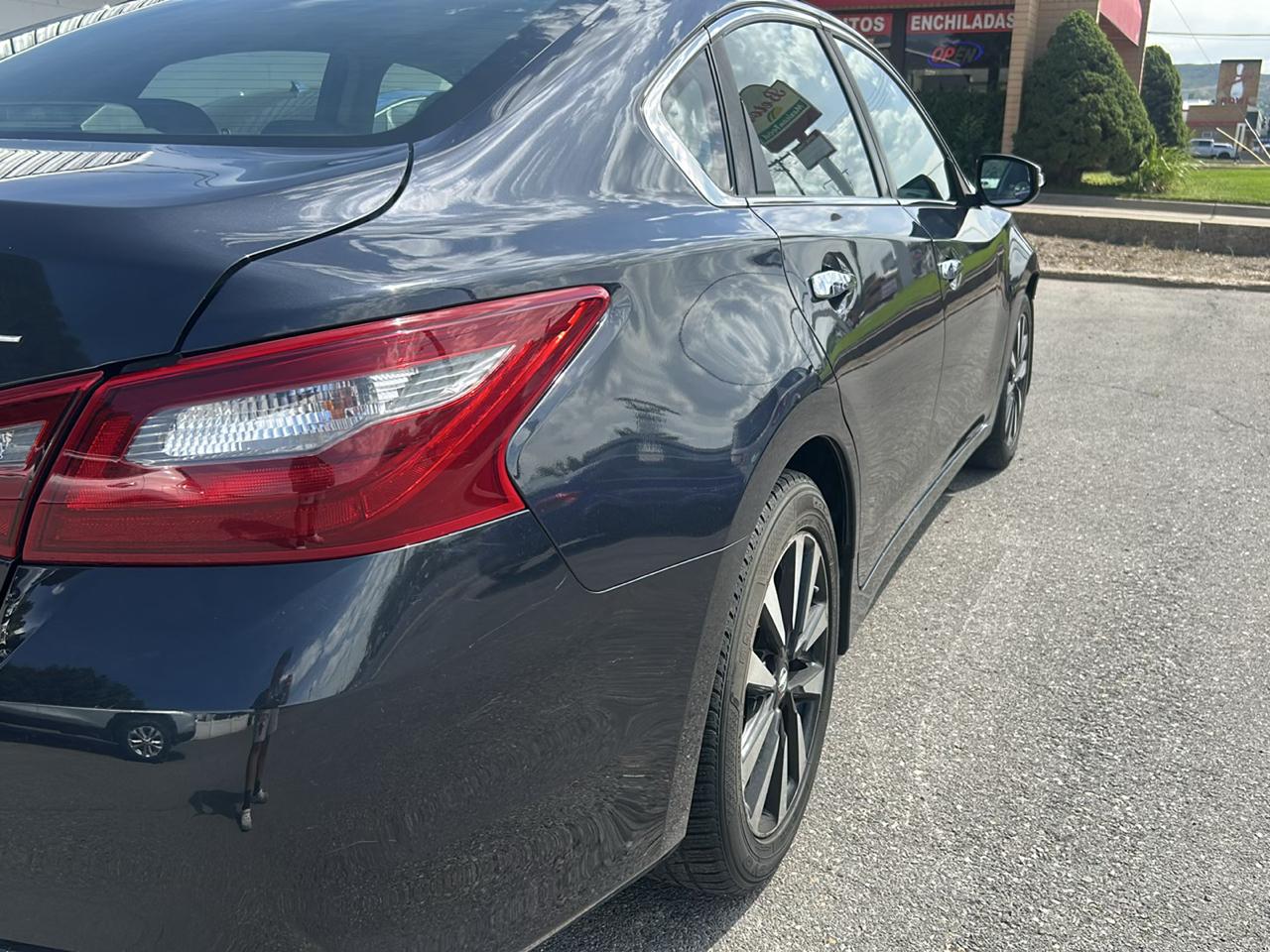 Nissan Altima 2.5 SV 2018