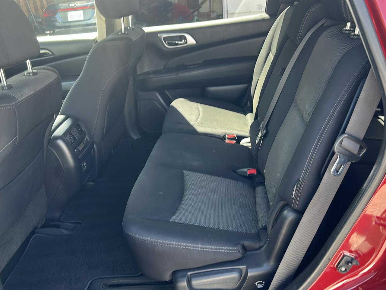 Nissan Pathfinder S 2WD 2018