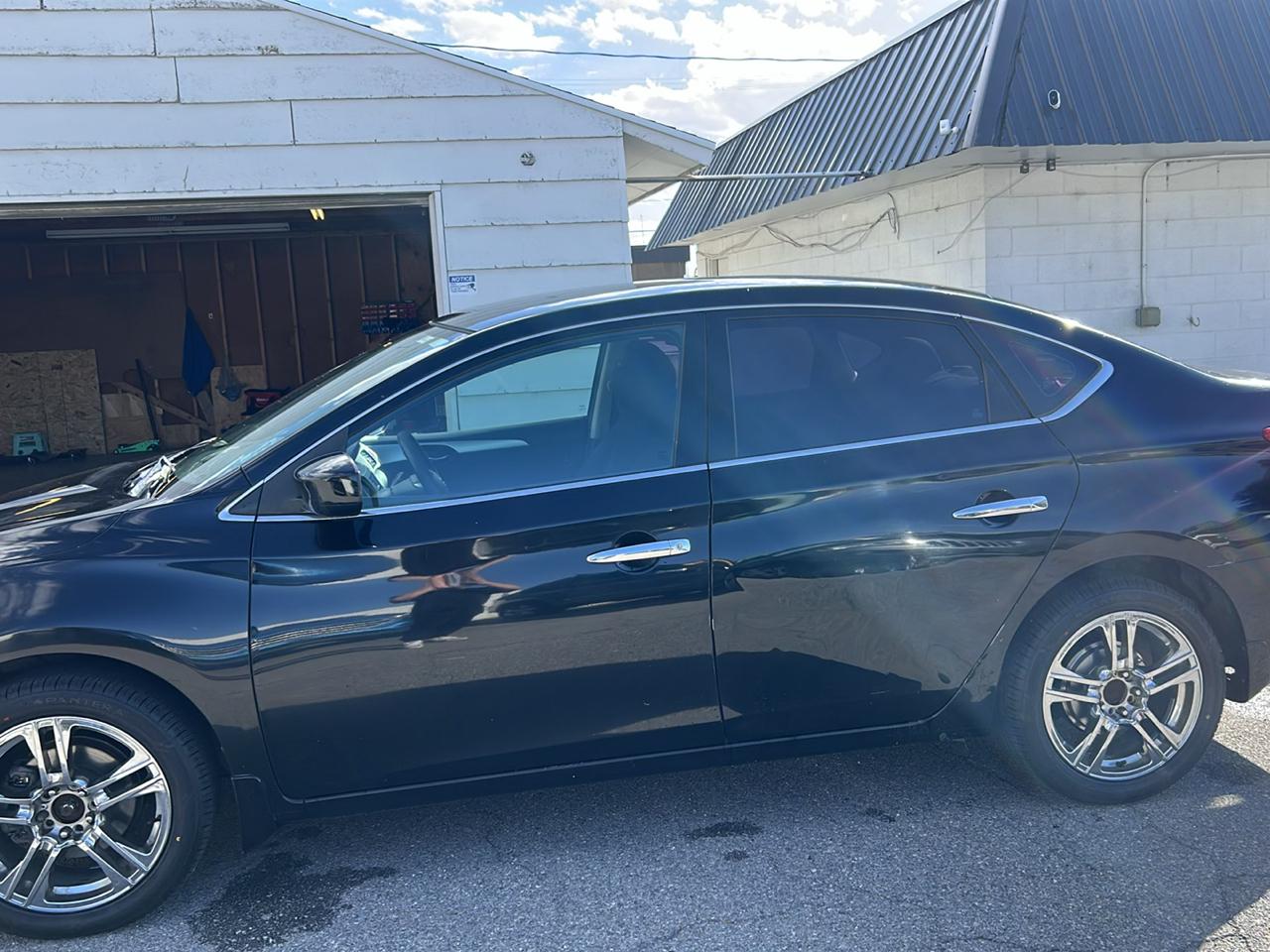 Nissan Sentra S 6MT 2017
