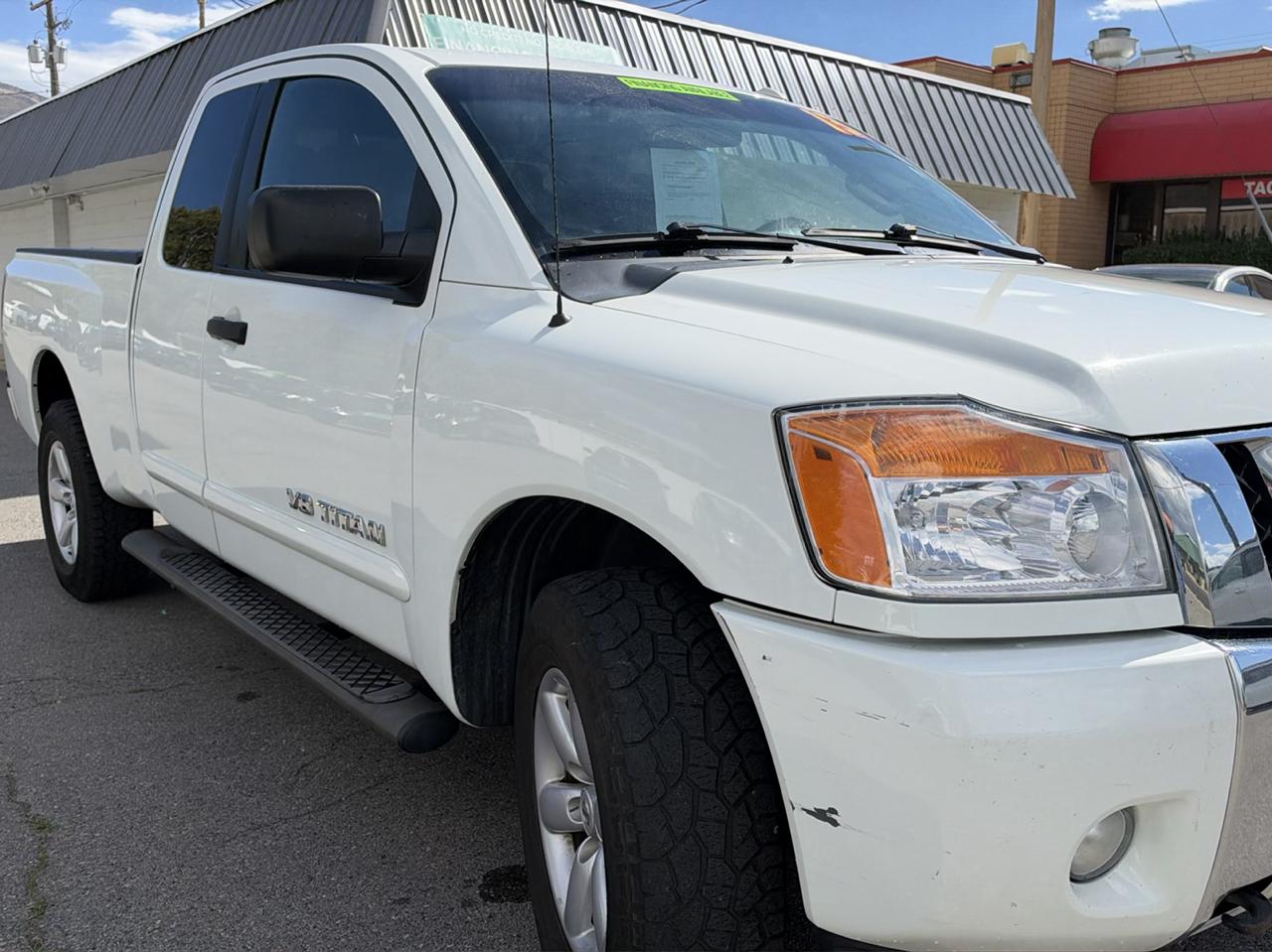 Nissan Titan SV King Cab 4WD 2013