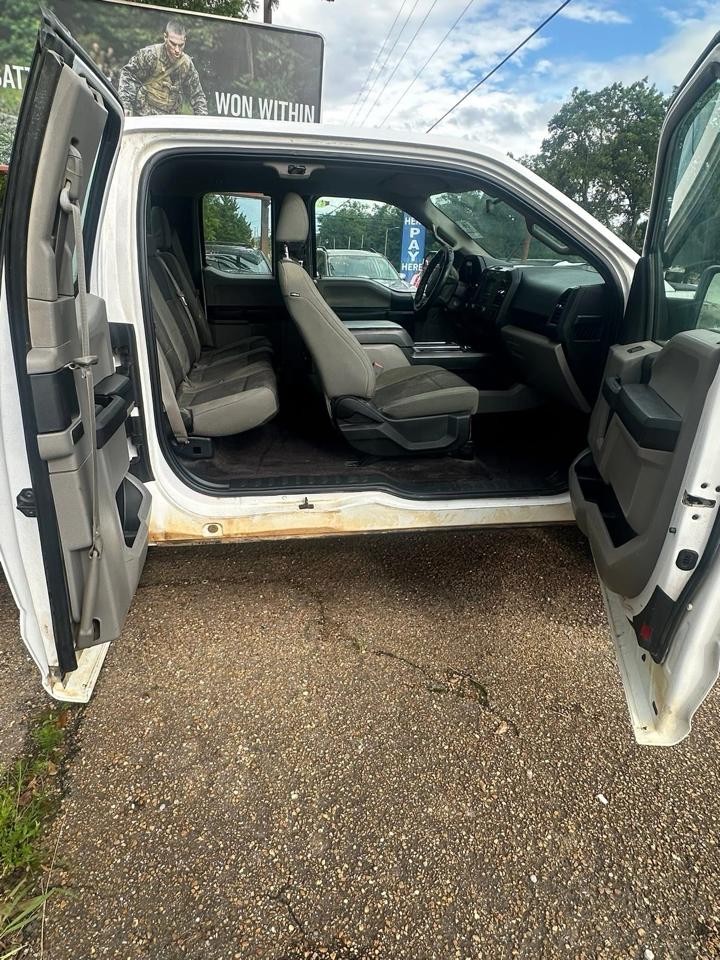 Ford F-150 Lariat SuperCab 6.5-ft. Bed 4WD 2015
