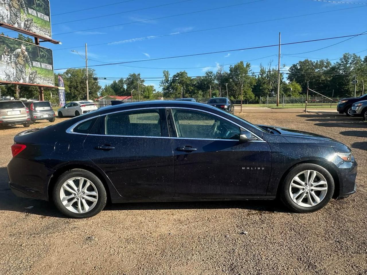 Chevrolet MALIBU LT Base 2016