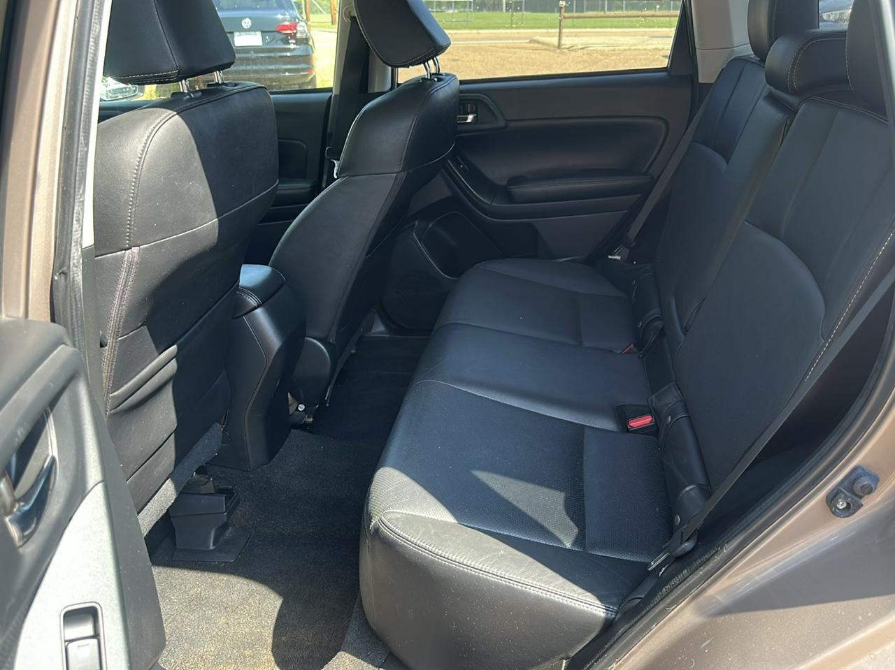 Subaru Forester 2.5i Limited 2014