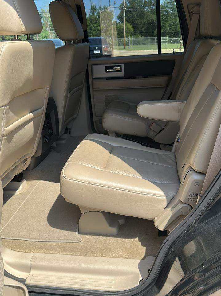 Ford Expedition XLT 4WD 2014
