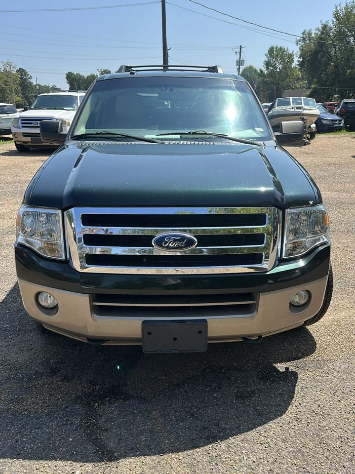 Ford Expedition XLT 4WD 2014