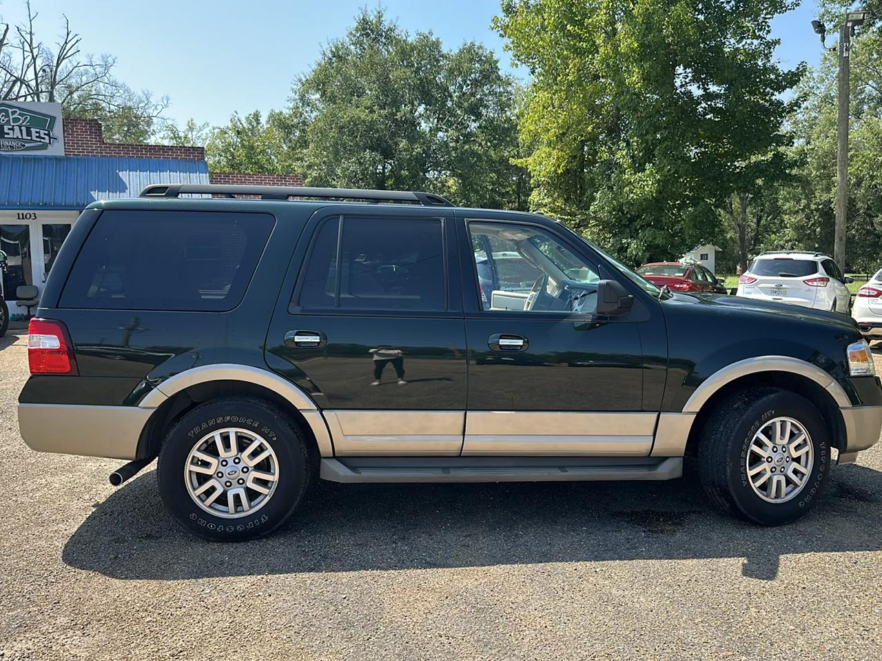 Ford Expedition XLT 4WD 2014