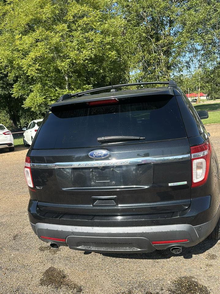 Ford Explorer XLT FWD 2012
