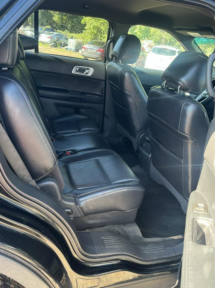 Ford Explorer XLT FWD 2012