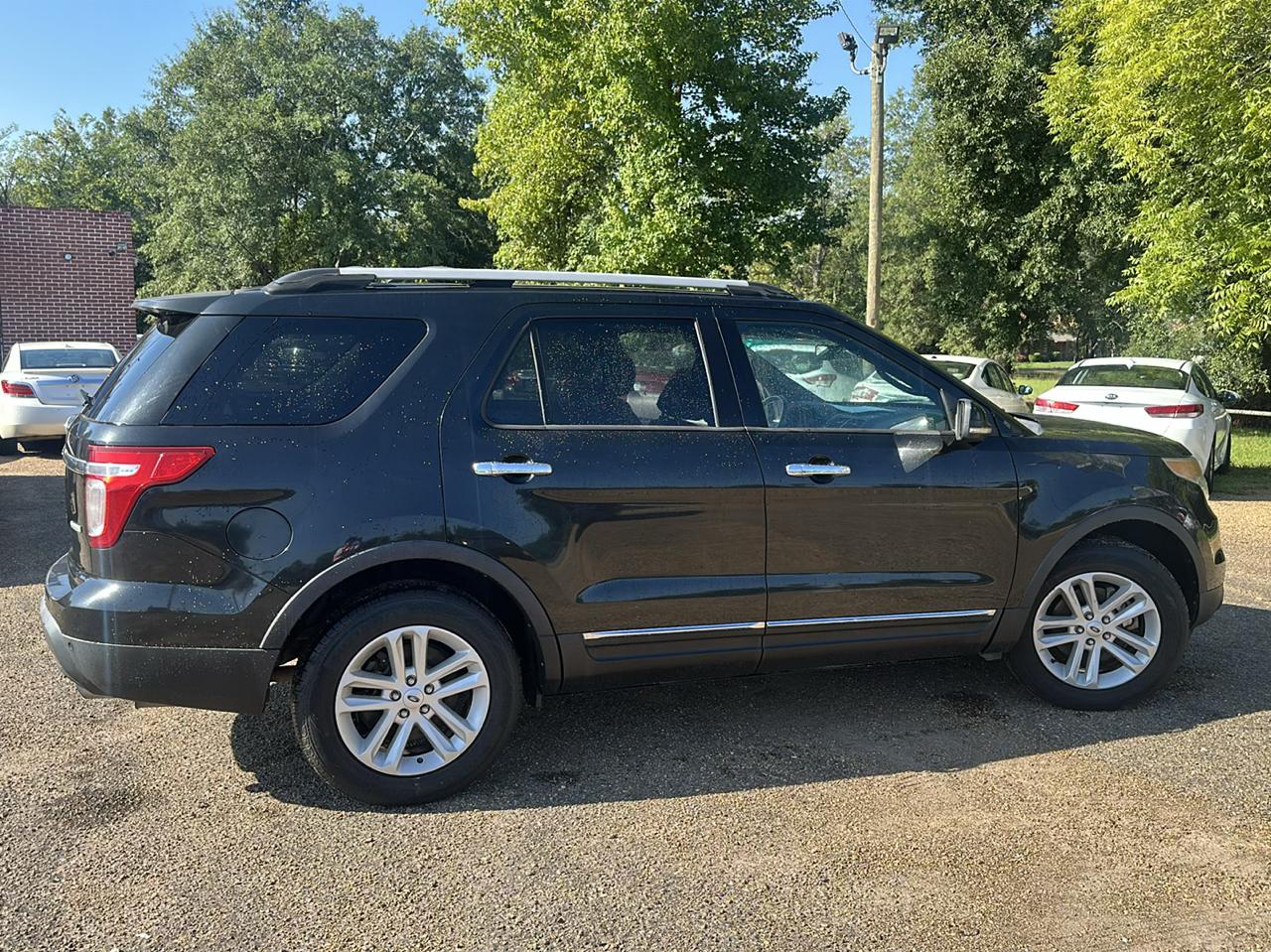 Ford Explorer XLT FWD 2012