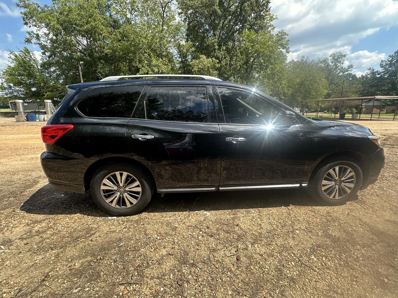 Nissan Pathfinder S 2WD 2018