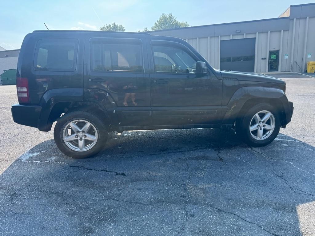 Jeep Liberty Sport 4WD 2011