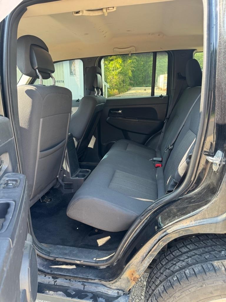Jeep Liberty Sport 4WD 2011