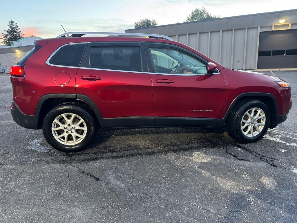 Jeep Cherokee Latitude 4WD 2015