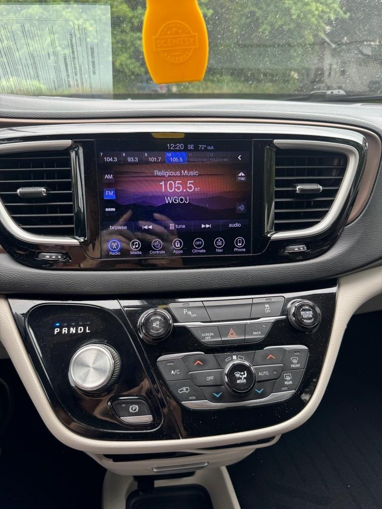 Chrysler Pacifica Touring-L 2017