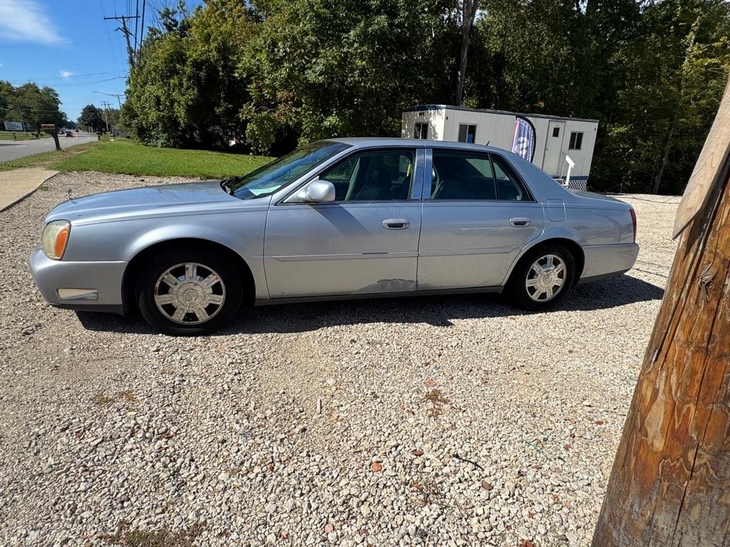 Cadillac DeVille Sedan 2005