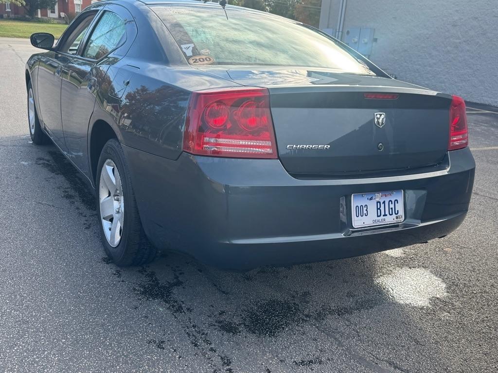 Dodge Charger SE 2008