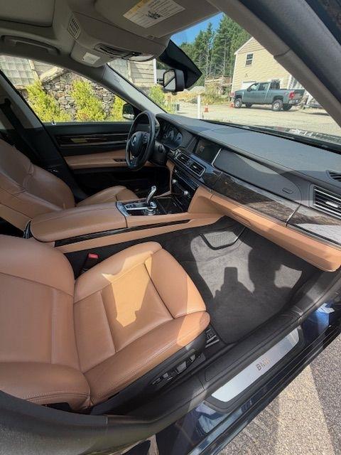 BMW Alpina B7 LWB xDrive 2013