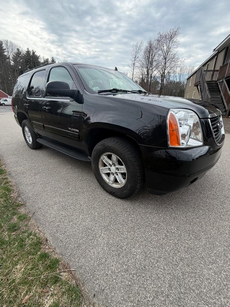 GMC Yukon SLT1 4WD 2011
