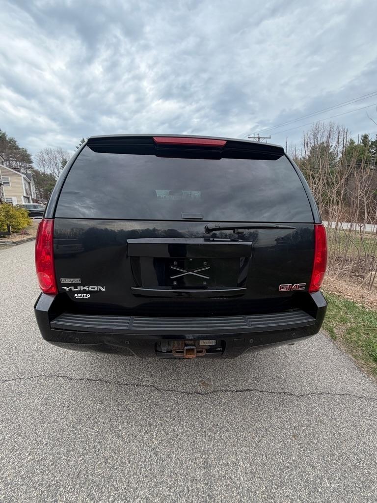 GMC Yukon SLT1 4WD 2011