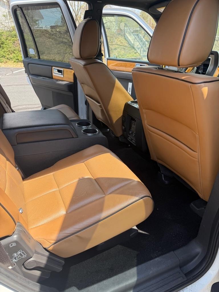 Lincoln Navigator 4WD 2012