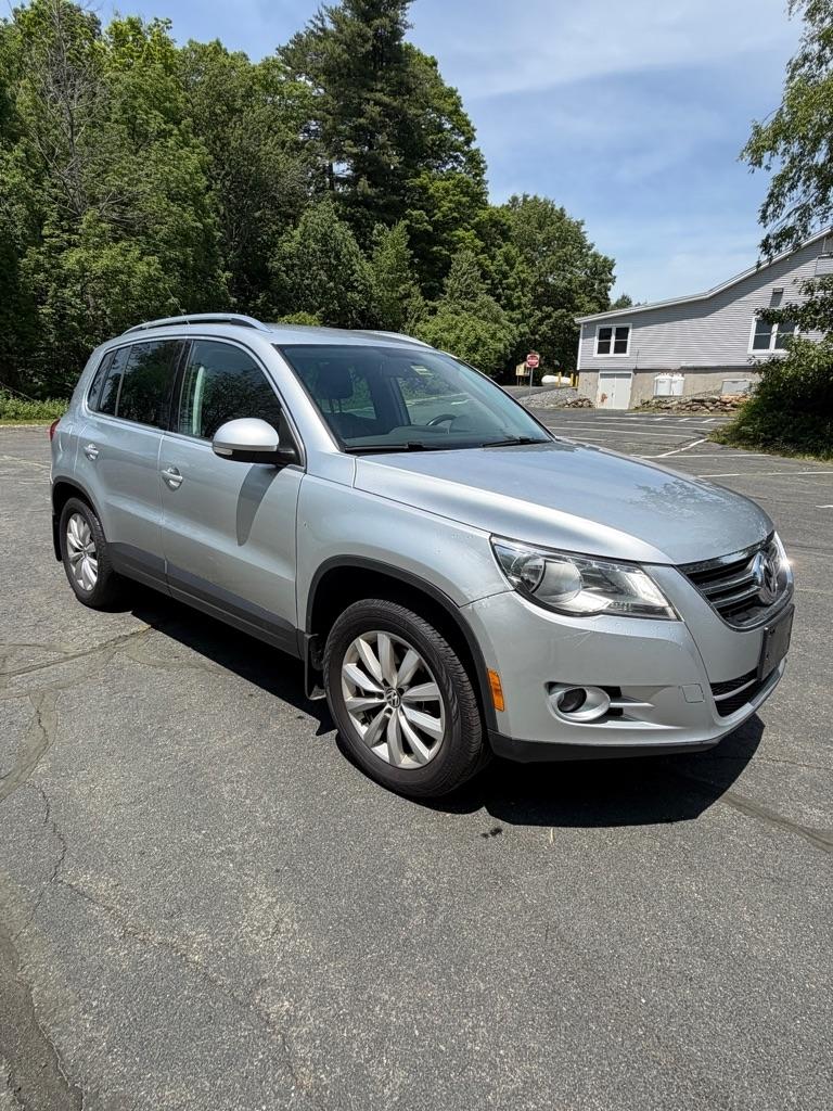 Volkswagen Tiguan S 4Motion 2011