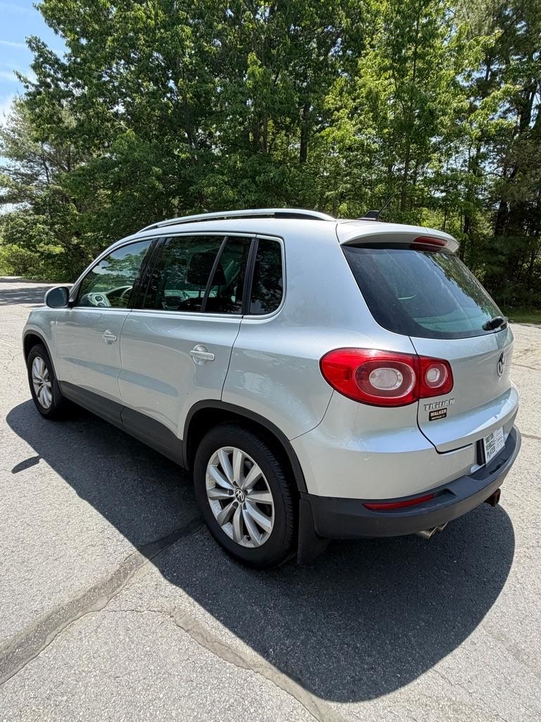 Volkswagen Tiguan S 4Motion 2011