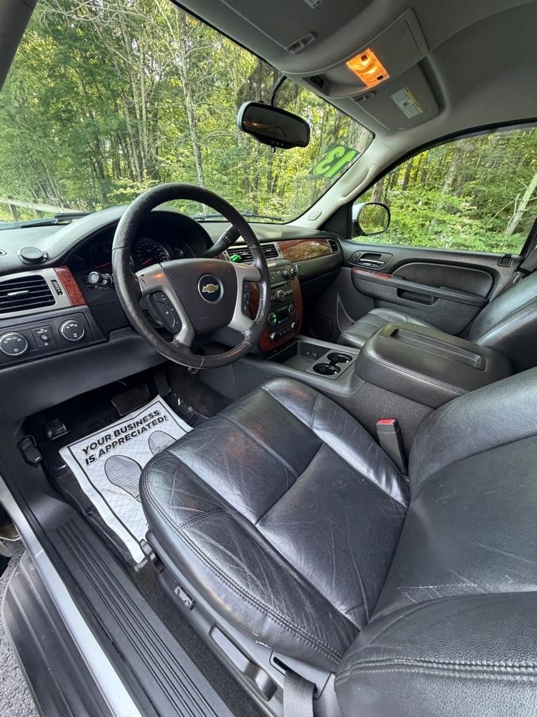 Chevrolet Suburban LTZ 1500 4WD 2013