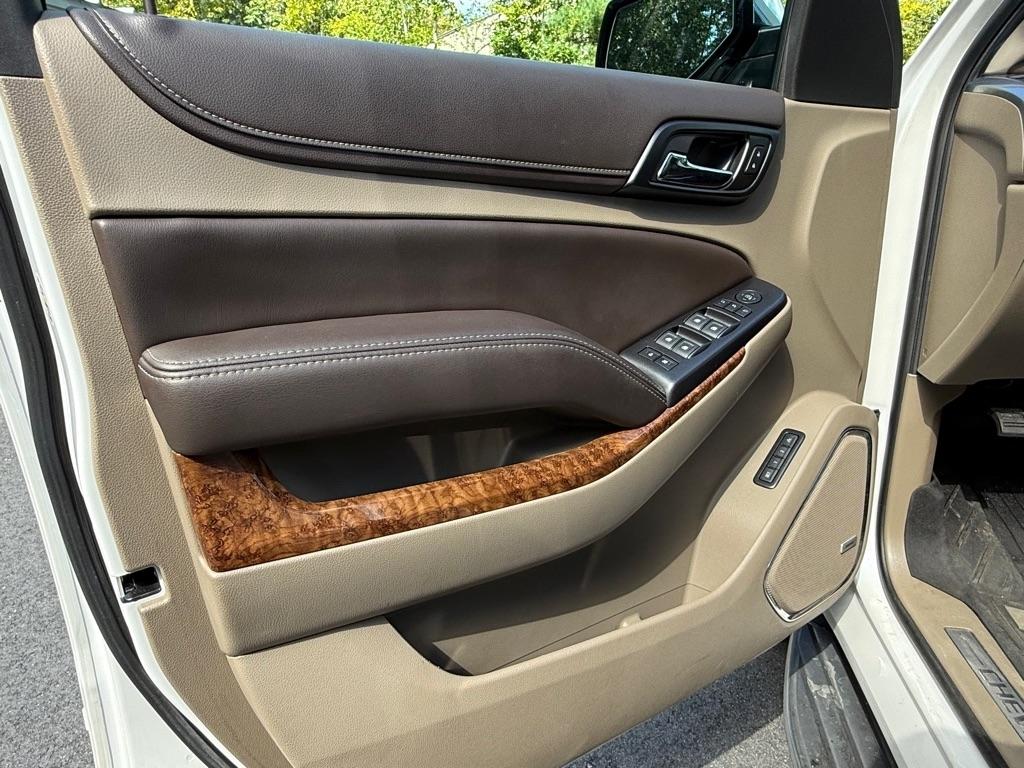Chevrolet Suburban Premier 4WD 2017