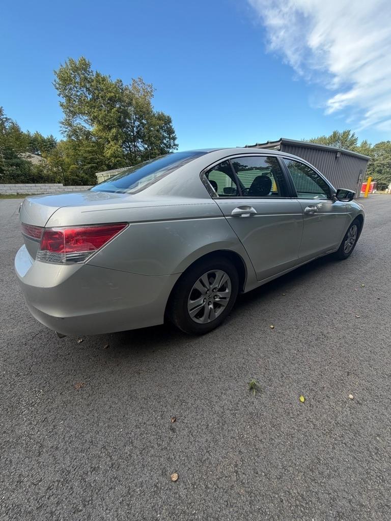 Honda Accord LX-P Sedan AT 2011