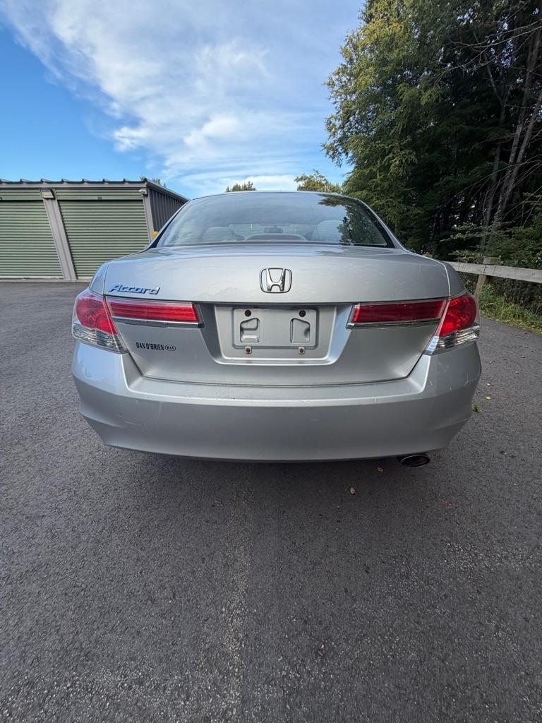Honda Accord LX-P Sedan AT 2011