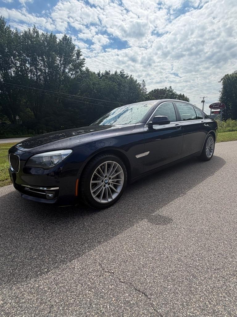 BMW Alpina B7 LWB xDrive 2013
