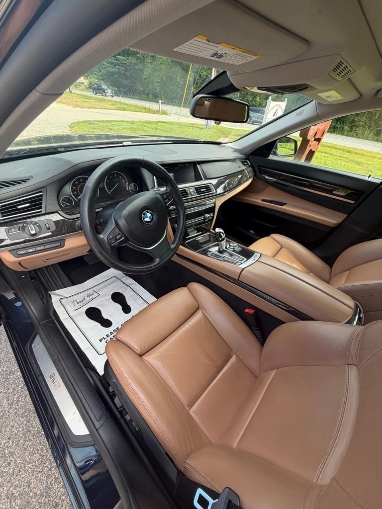 BMW Alpina B7 LWB xDrive 2013