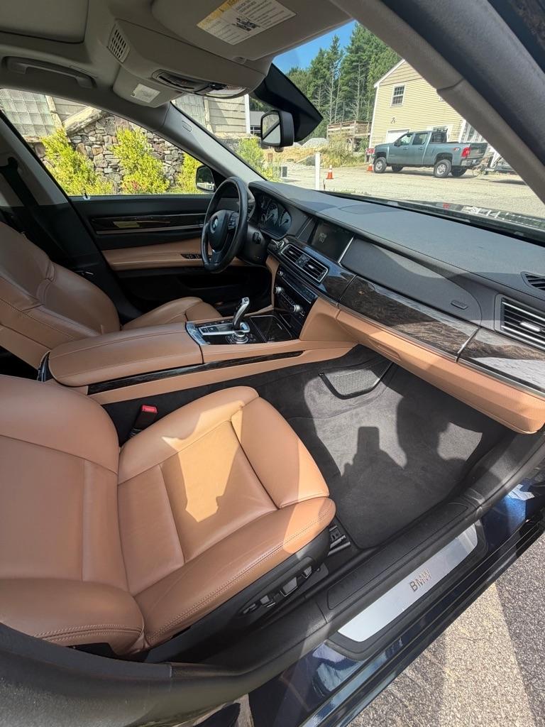 BMW Alpina B7 LWB xDrive 2013